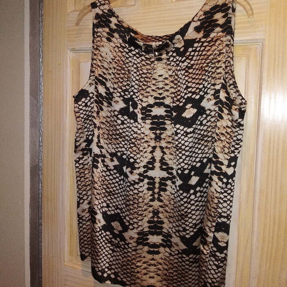 Evan Picone Sleeveless Snakeskin Top